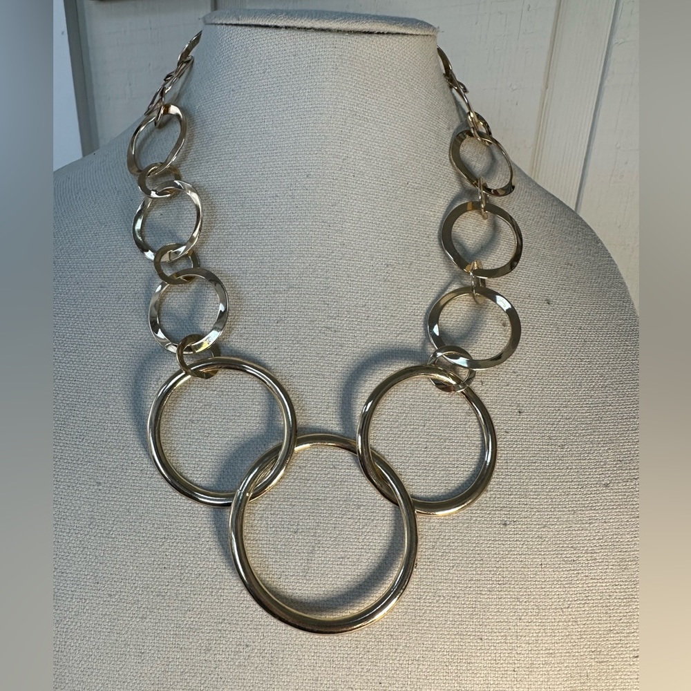 Modern minimalist goldtone interlocking circles necklace